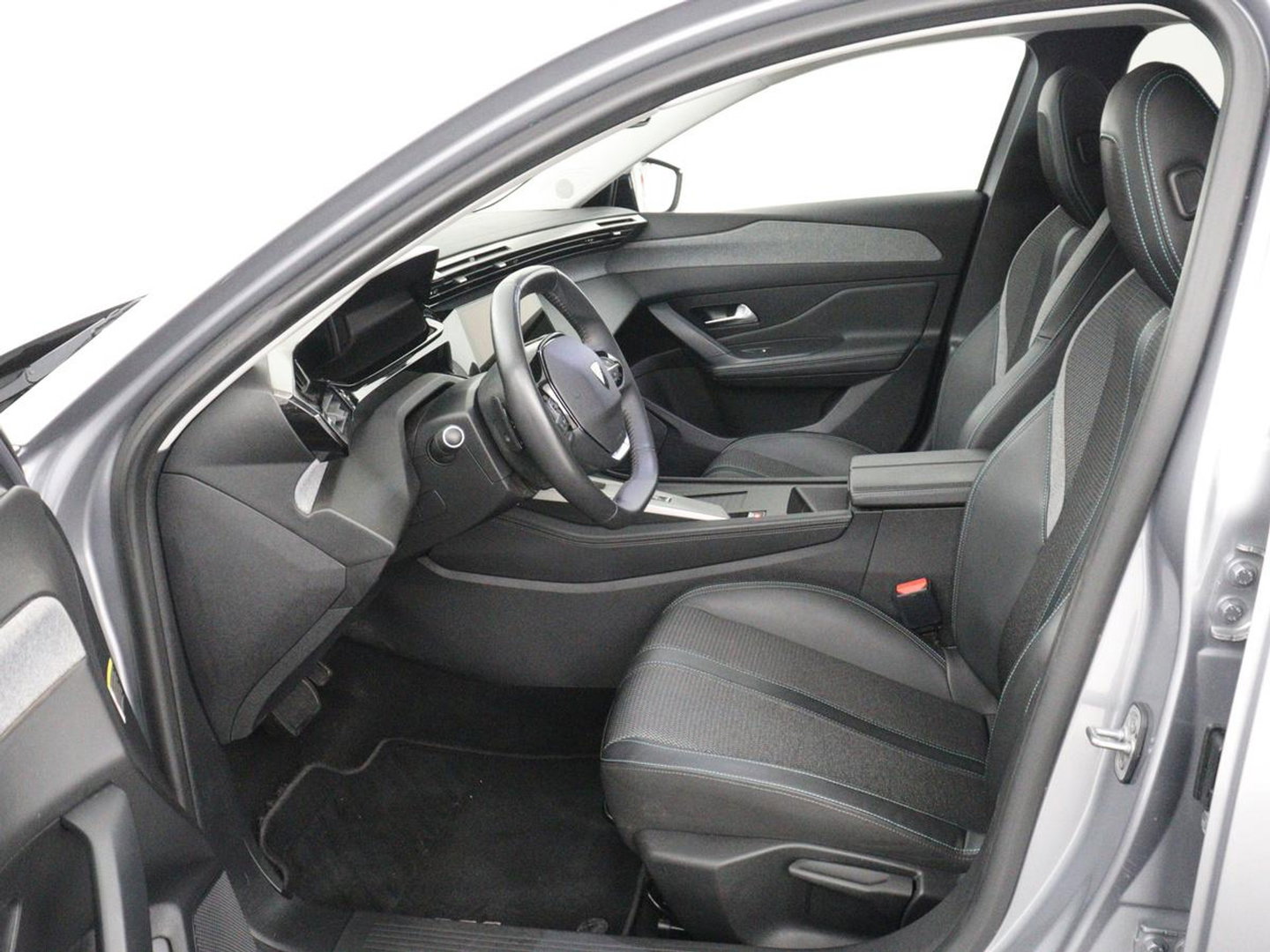 Peugeot 308 1.6 HYbrid 180 Allure Pack Business | Trekhaak | Camera | Carplay | Half leder | Adaptive cruise | Keyless | Parkeerhulp | Full LED | PHEV | Plug In