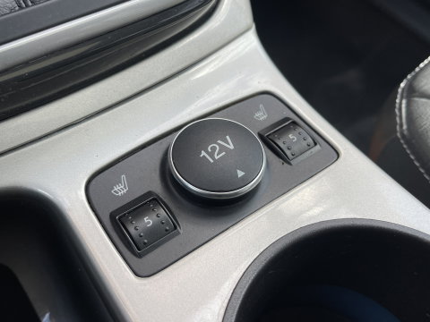 Ford C-MAX 2.0 Plug-in Hybrid Titanium Plus | Leder | Camera | Panoramadak | Stoelverwarming | Elektrische Achterklep | Keyless Go / Keyless Entry | DAB+ | Parkeersensoren | Navigatie |