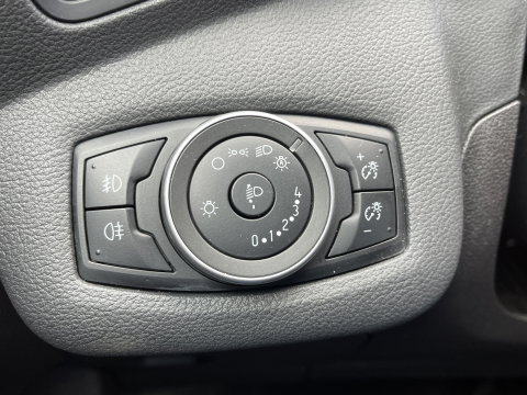 Ford C-MAX 2.0 Plug-in Hybrid Titanium Plus | Leder | Camera | Panoramadak | Stoelverwarming | Elektrische Achterklep | Keyless Go / Keyless Entry | DAB+ | Parkeersensoren | Navigatie |