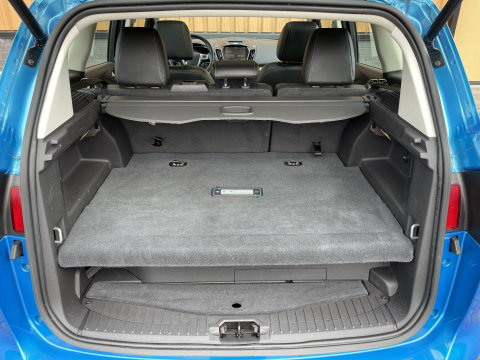 Ford C-MAX 2.0 Plug-in Hybrid Titanium Plus | Leder | Camera | Panoramadak | Stoelverwarming | Elektrische Achterklep | Keyless Go / Keyless Entry | DAB+ | Parkeersensoren | Navigatie |