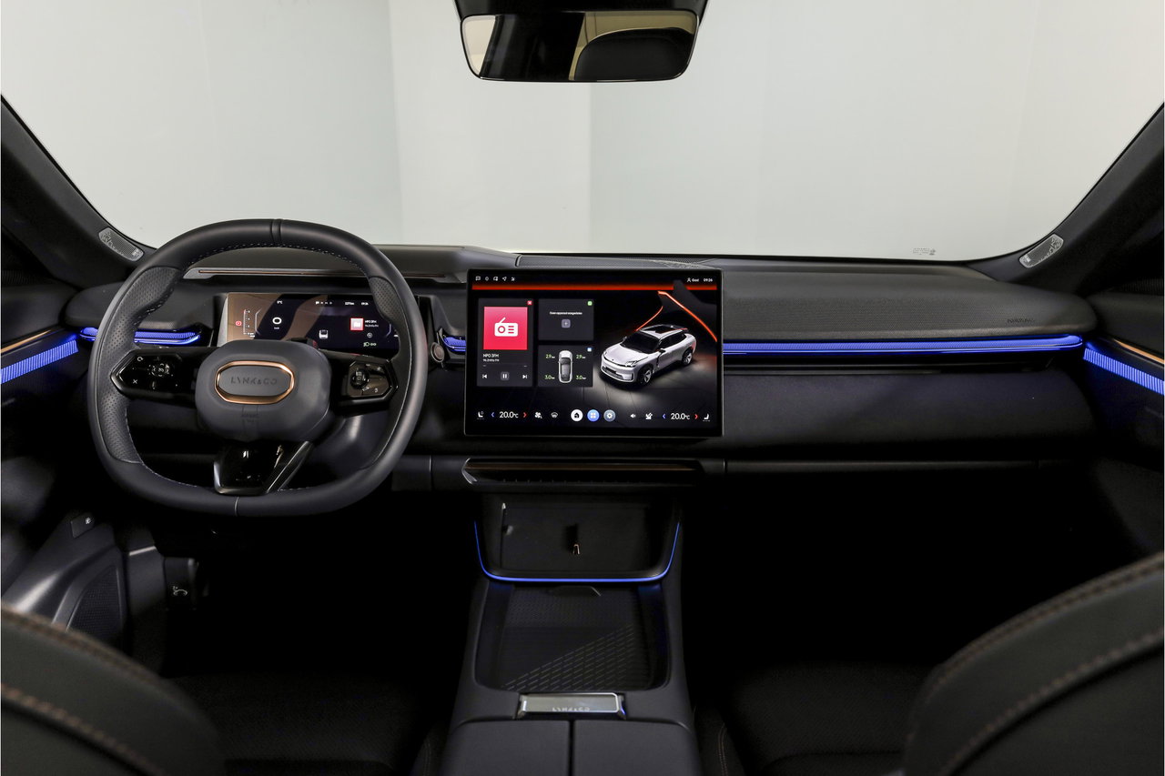 Lynk & Co 08
