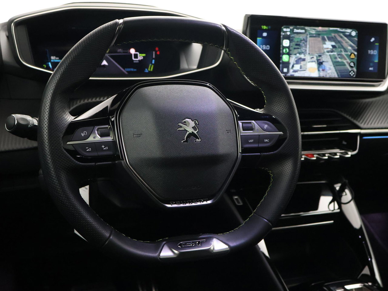 Peugeot e-2008