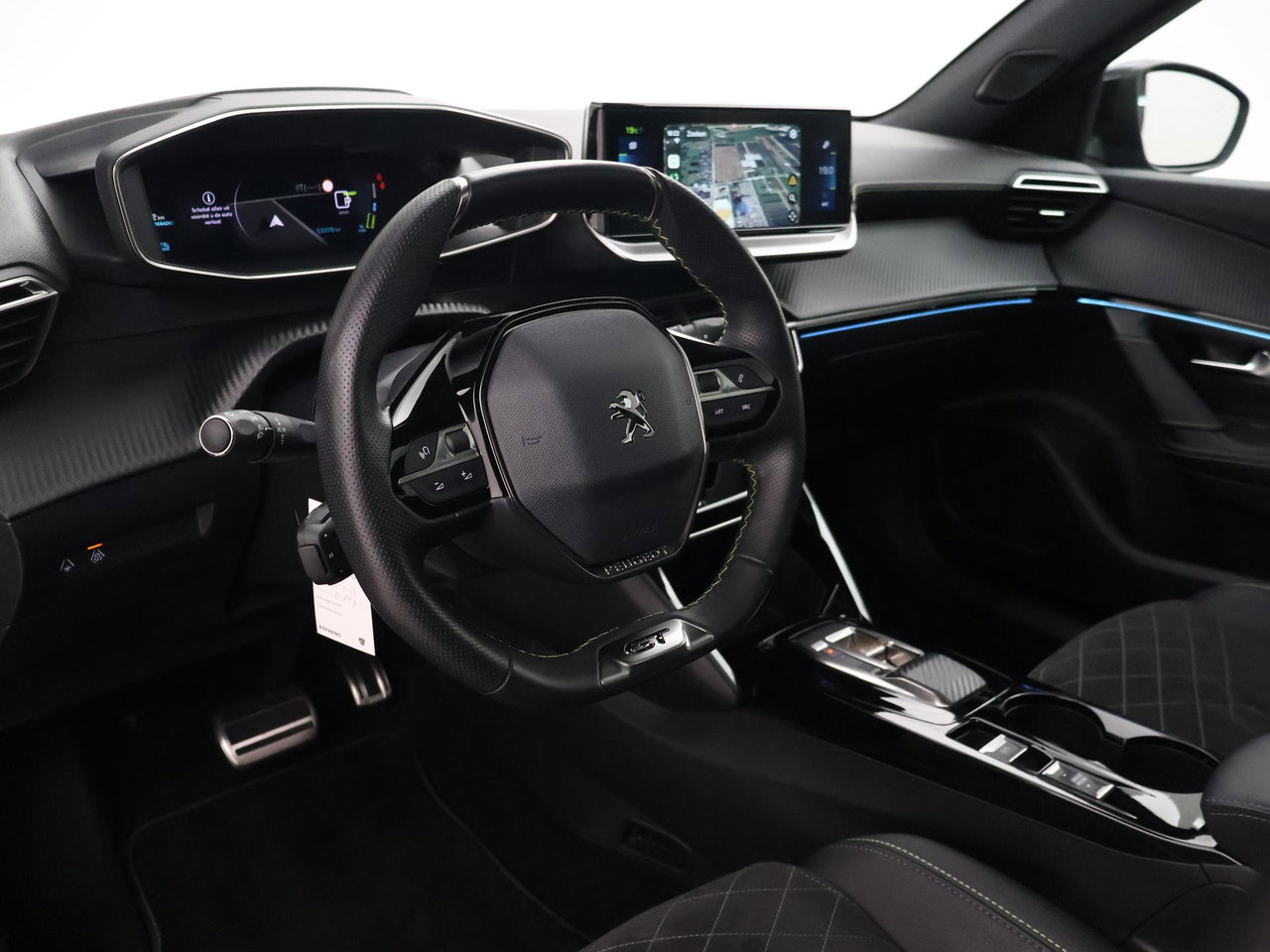 Peugeot e-2008
