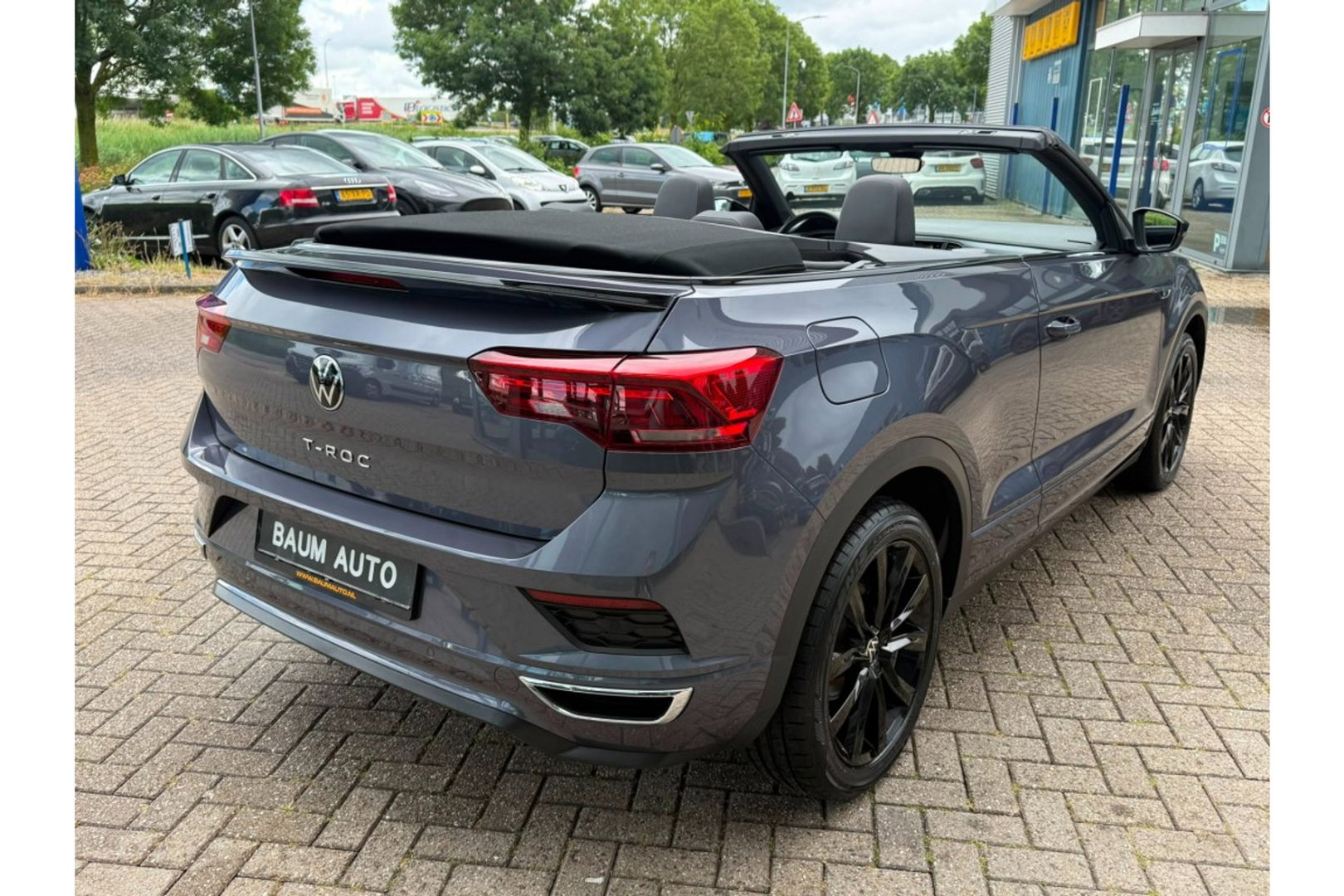 Volkswagen T-Roc 1.5 TSI R-LINE CABRIO 150PK AUTOMAAT AIRCO NAVI.
