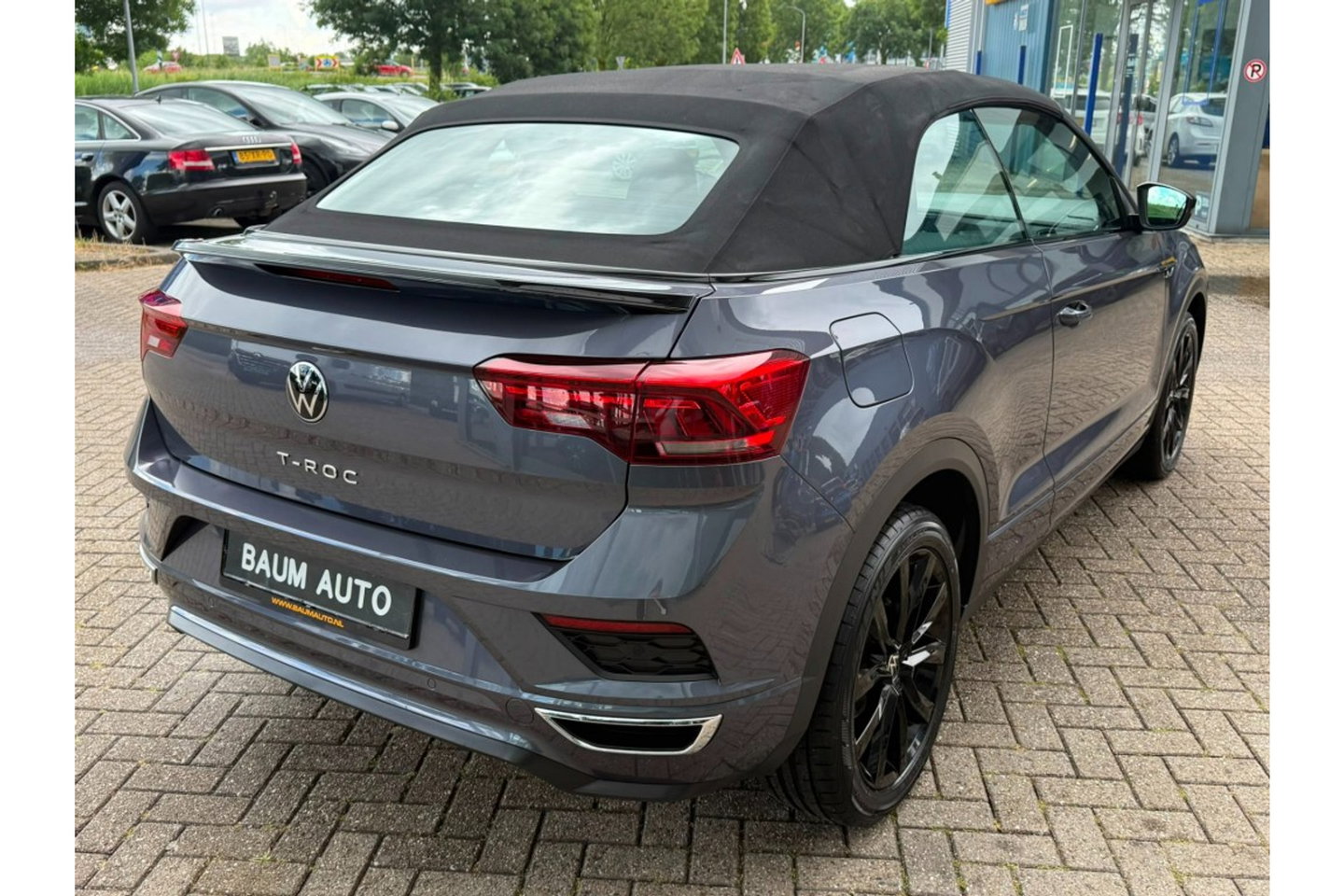 Volkswagen T-Roc 1.5 TSI R-LINE CABRIO 150PK AUTOMAAT AIRCO NAVI.