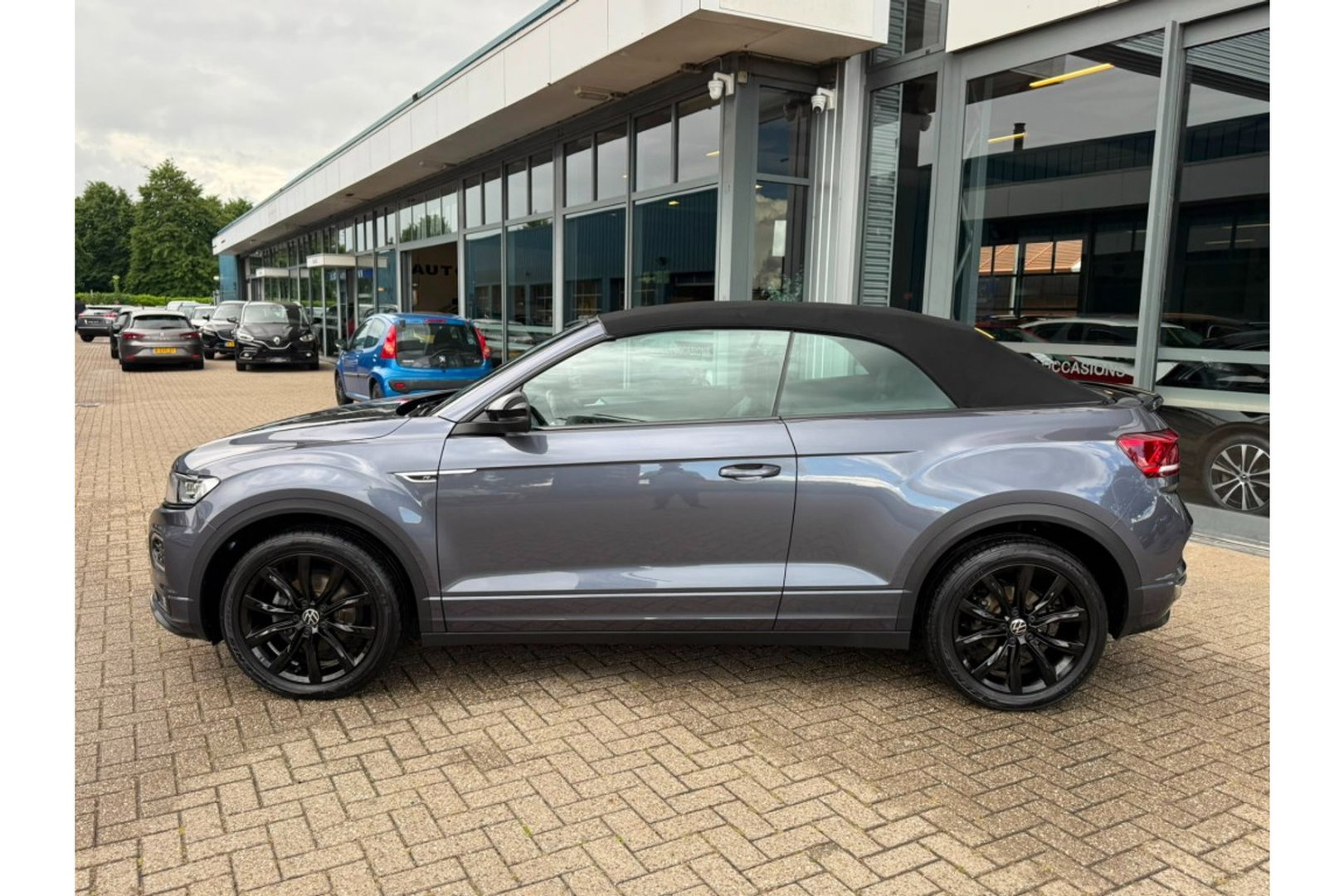 Volkswagen T-Roc 1.5 TSI R-LINE CABRIO 150PK AUTOMAAT AIRCO NAVI.