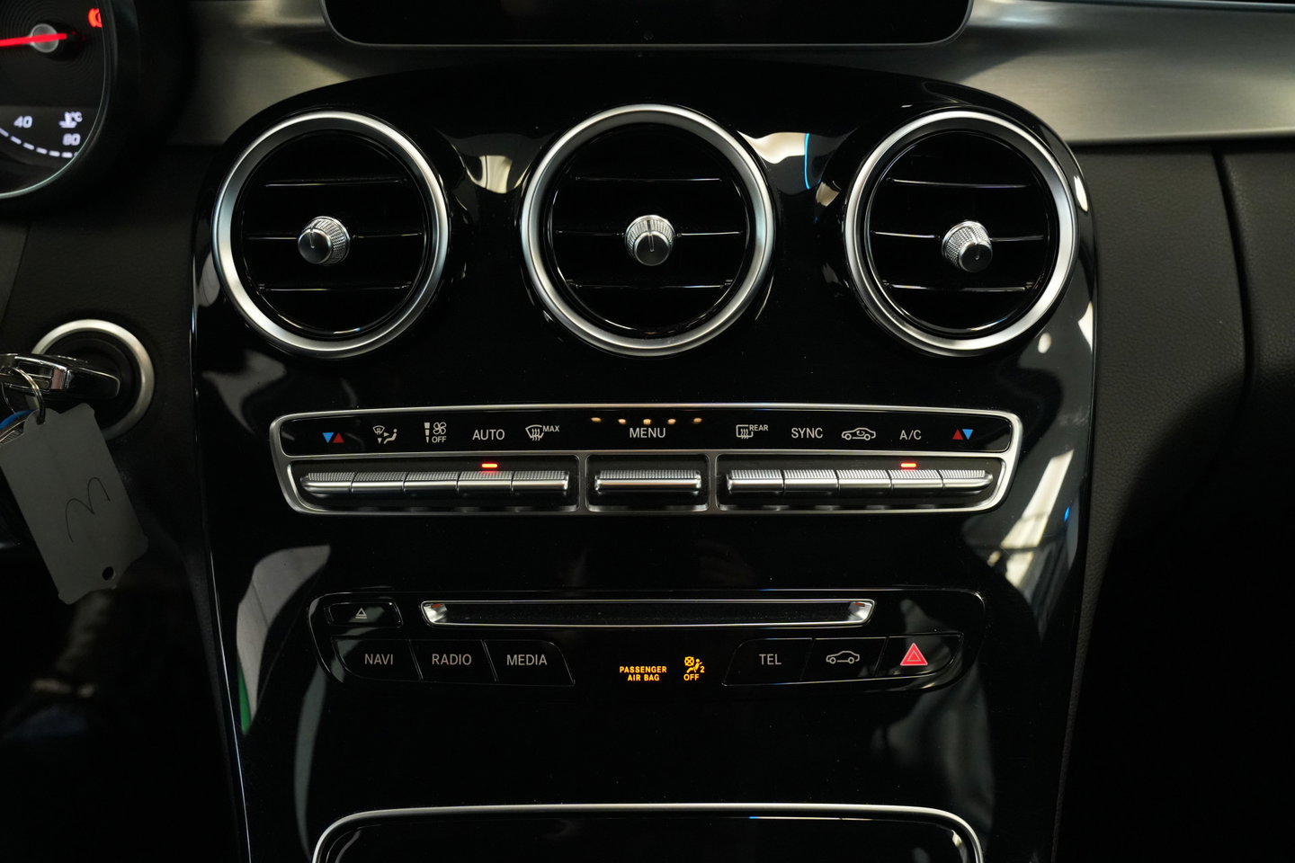 Mercedes-Benz C-Klasse 180 Ambition Full-led Navigatie CruiseControl