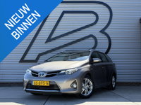 Toyota Auris - Touring Sports 1.8 Hybrid Executive 2e Eigenaar|Navi|Clima|Camera|Cruise|Stoelverw|PDC V+A|Goed onderhouden|APK tot 02-2027