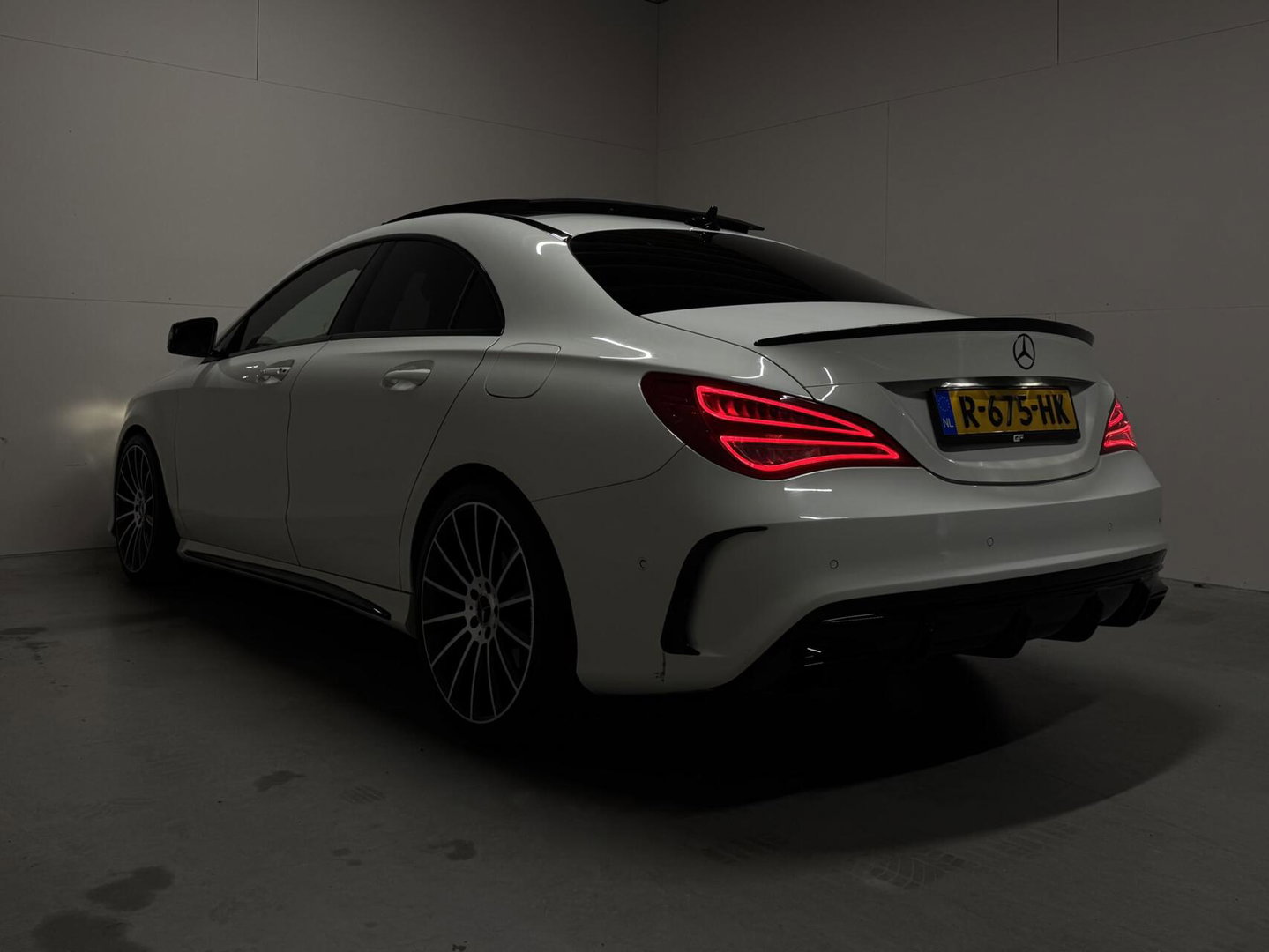Mercedes-Benz CLA 200 AMG Pano Leer NAVI ACC Camera