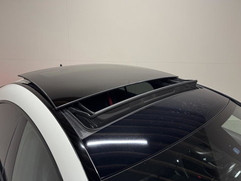 Mercedes-Benz CLA 200 AMG Pano Leer NAVI ACC Camera