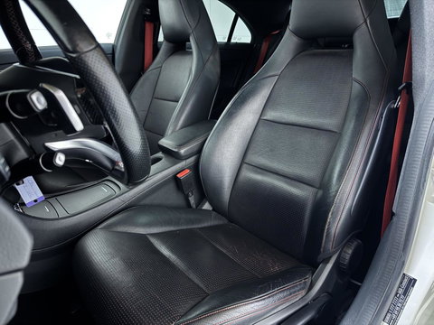Mercedes-Benz CLA 200 AMG Pano Leer NAVI ACC Camera