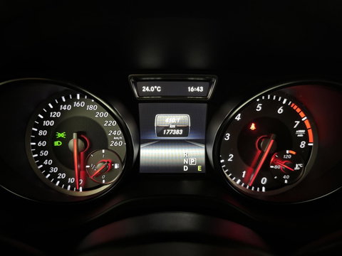 Mercedes-Benz CLA 200 AMG Pano Leer NAVI ACC Camera