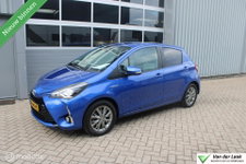 Toyota Yaris - 1.5 Hybrid Dynamic | Trekhaak | Sportvelgen | Navigatie | NL Auto Boekjes.