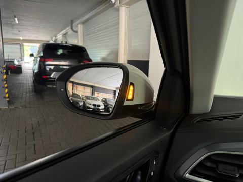 Volkswagen T-Roc 1.5 TSI R-Line Keyless|Sfeer|IQ|Camera|Lane