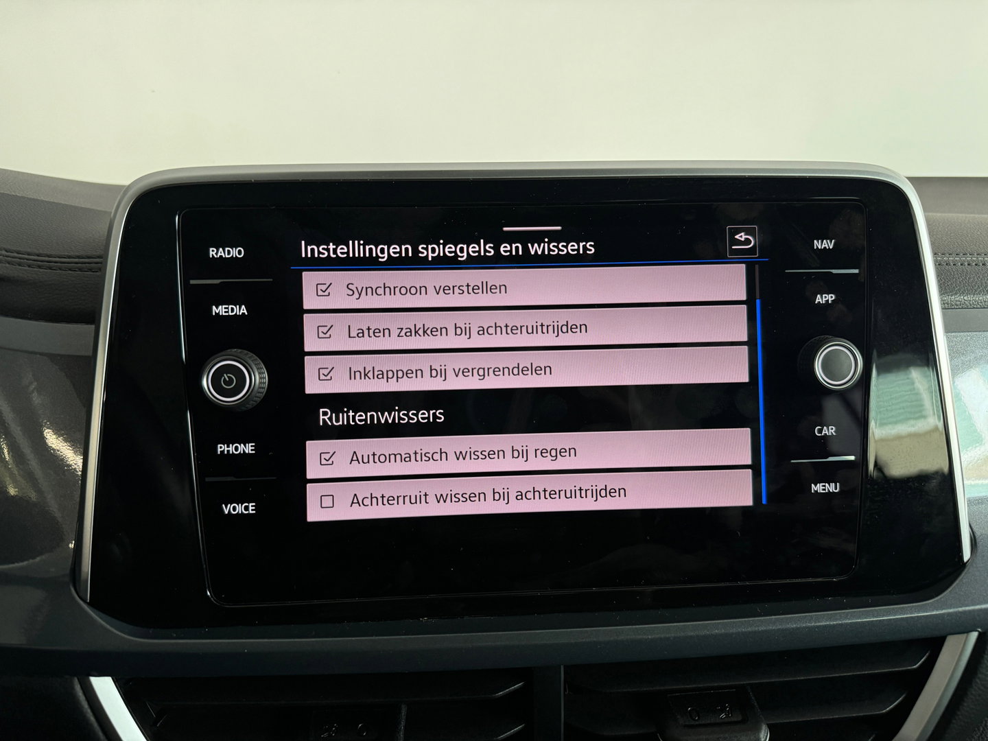 Volkswagen T-Roc 1.5 TSI R-Line Keyless|Sfeer|IQ|Camera|Lane