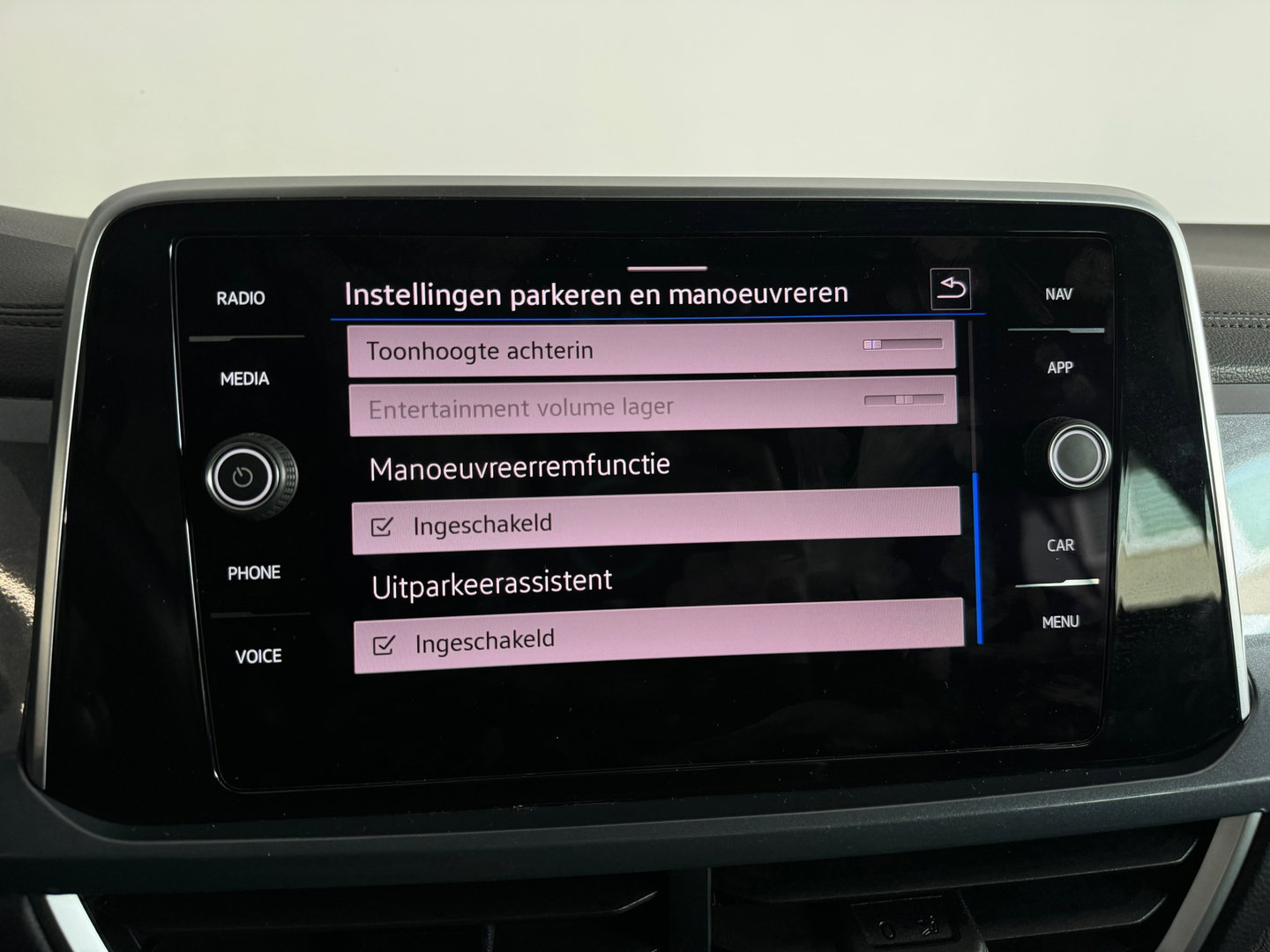 Volkswagen T-Roc 1.5 TSI R-Line Keyless|Sfeer|IQ|Camera|Lane