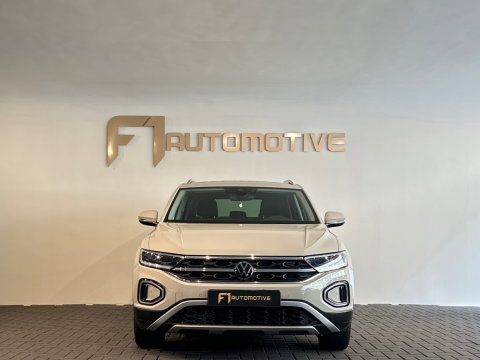Volkswagen T-Roc 1.5 TSI R-Line Keyless|Sfeer|IQ|Camera|Lane