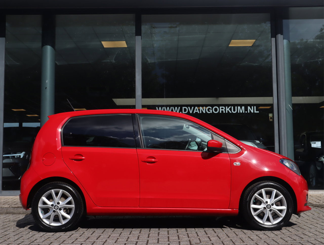 SEAT Mii