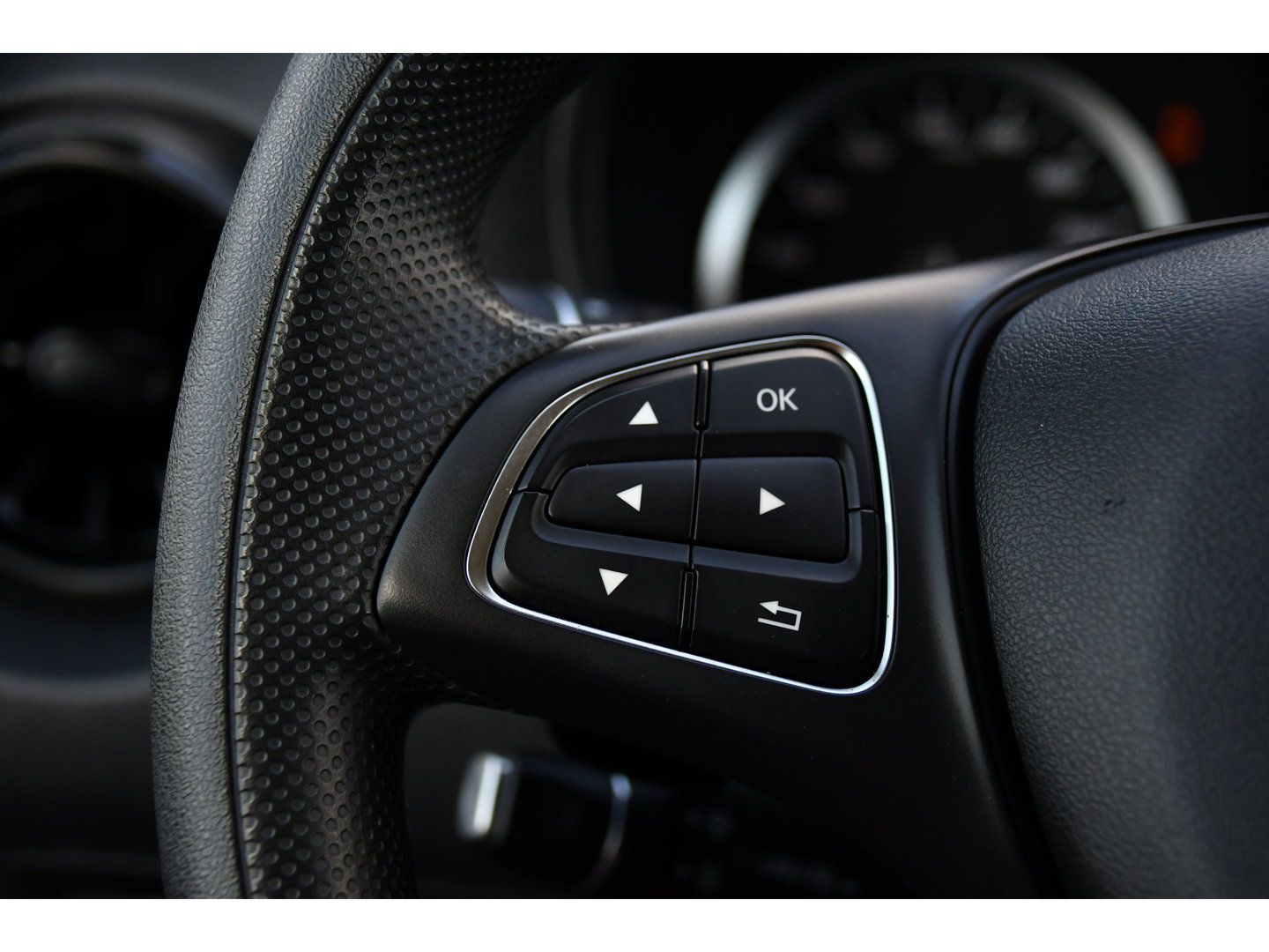 Mercedes-Benz Vito 116 CDI L2 PB Edition Camera, Cruise, Carplay, LED, 164pk, Automaat, Multimedia, Uniek!