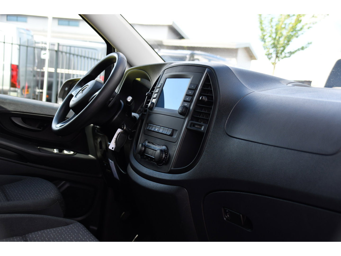 Mercedes-Benz Vito 116 CDI L2 PB Edition Camera, Cruise, Carplay, LED, 164pk, Automaat, Multimedia, Uniek!