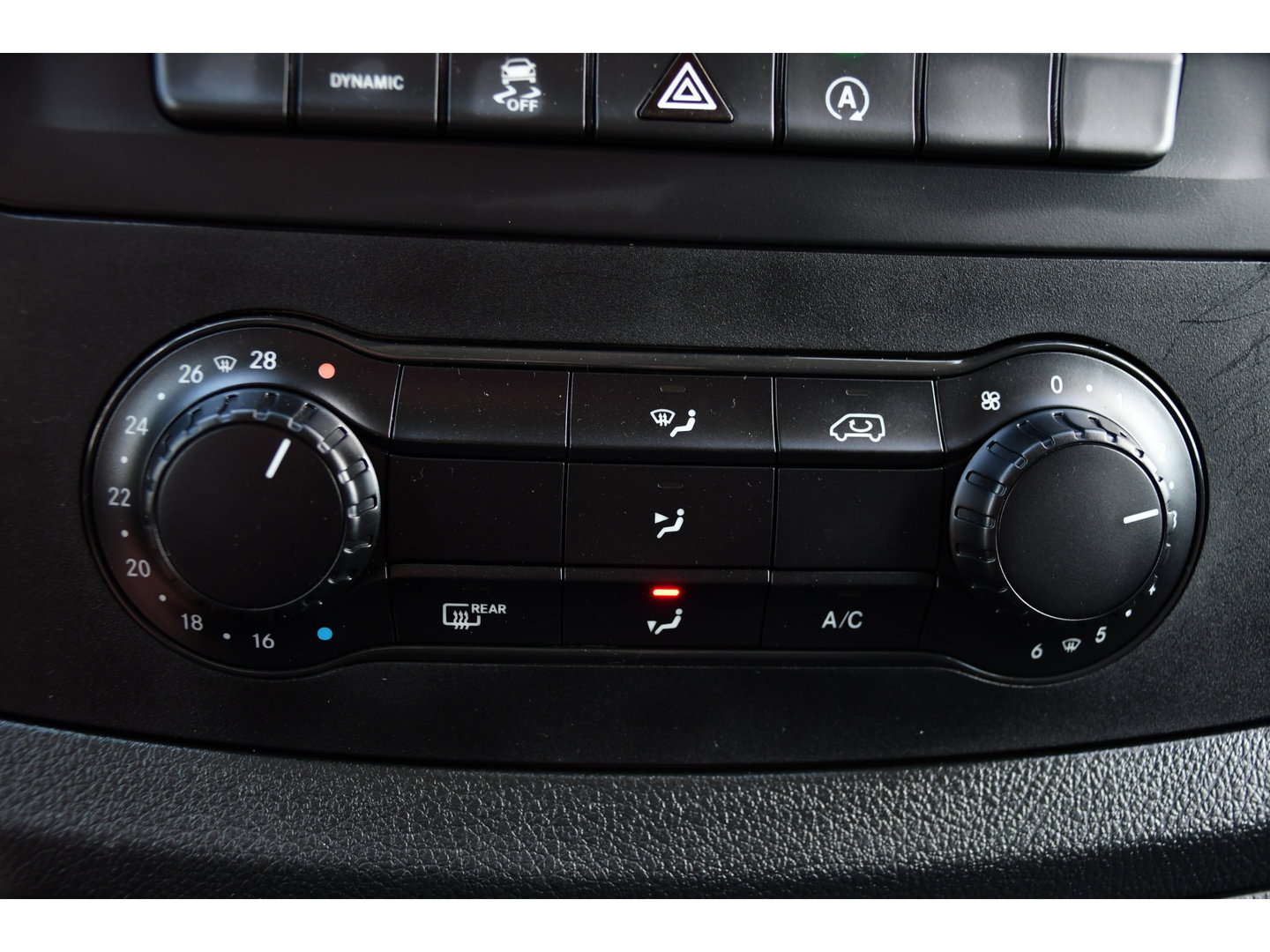 Mercedes-Benz Vito 116 CDI L2 PB Edition Camera, Cruise, Carplay, LED, 164pk, Automaat, Multimedia, Uniek!
