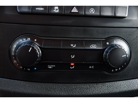 Mercedes-Benz Vito 116 CDI L2 PB Edition Camera, Cruise, Carplay, LED, 164pk, Automaat, Multimedia, Uniek!