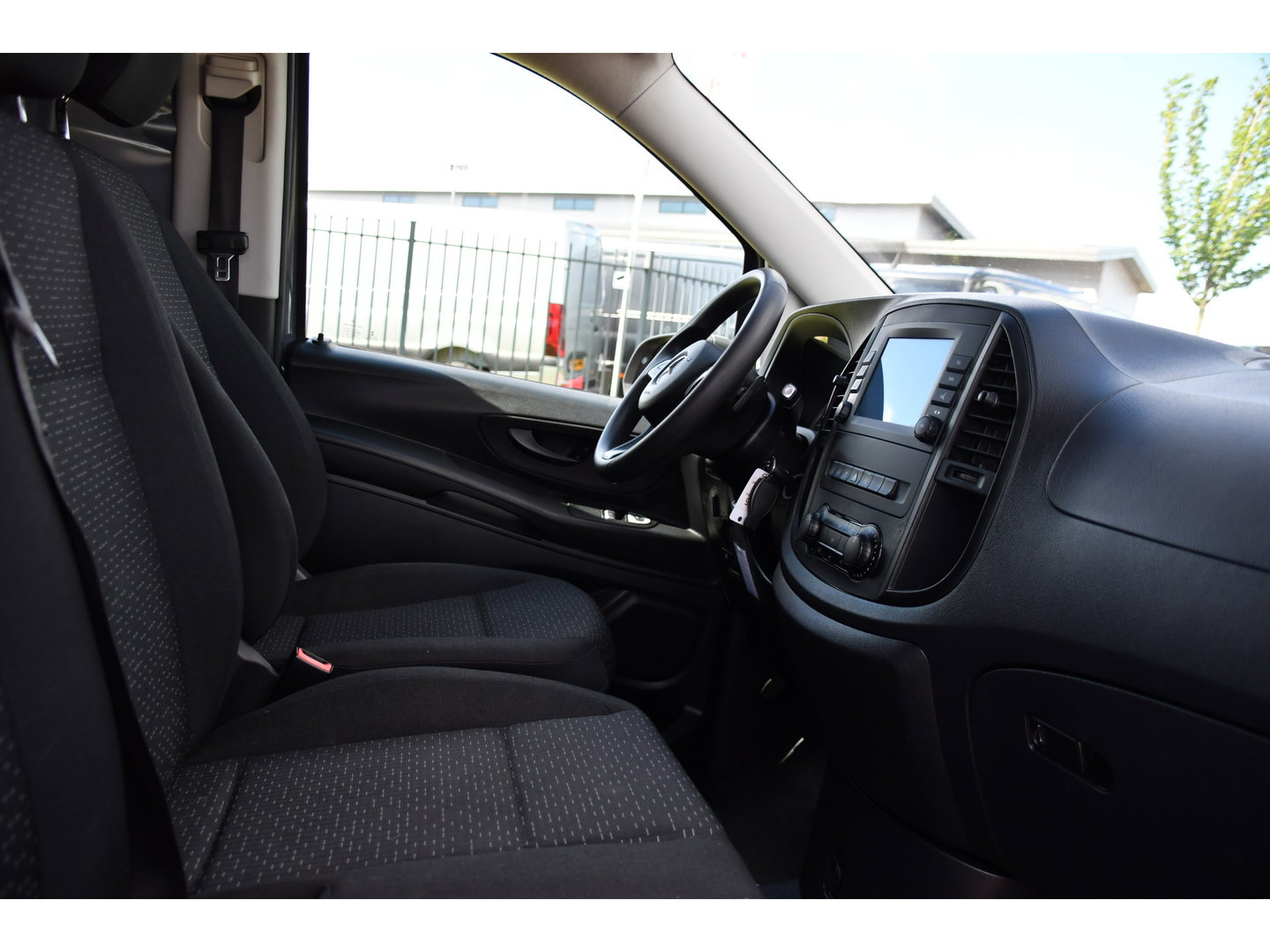 Mercedes-Benz Vito 116 CDI L2 PB Edition Camera, Cruise, Carplay, LED, 164pk, Automaat, Multimedia, Uniek!