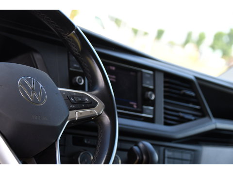 Volkswagen Transporter 2.0 TDI L1H1 30 Bulli Edition Adaptieve Cruise, Camera, Carplay, LED, Stoelverwarming, Standkachel, 150pk, Trekhaak, Uniek!