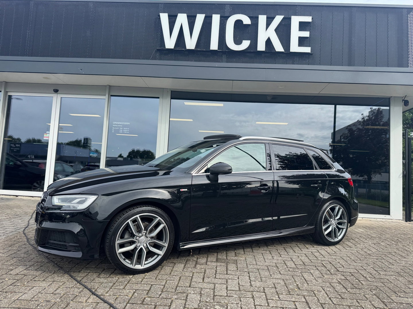 Audi A3 Sportback 35 TFSI Design S Tronic Panorama Leder Led