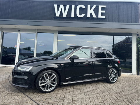 Audi A3 Sportback 35 TFSI Design S Tronic Panorama Leder Led