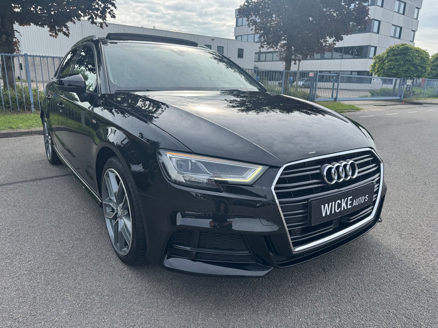 Audi A3 Sportback 35 TFSI Design S Tronic Panorama Leder Led