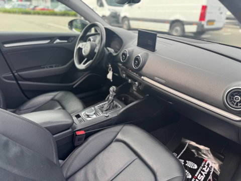Audi A3 Sportback 35 TFSI Design S Tronic Panorama Leder Led