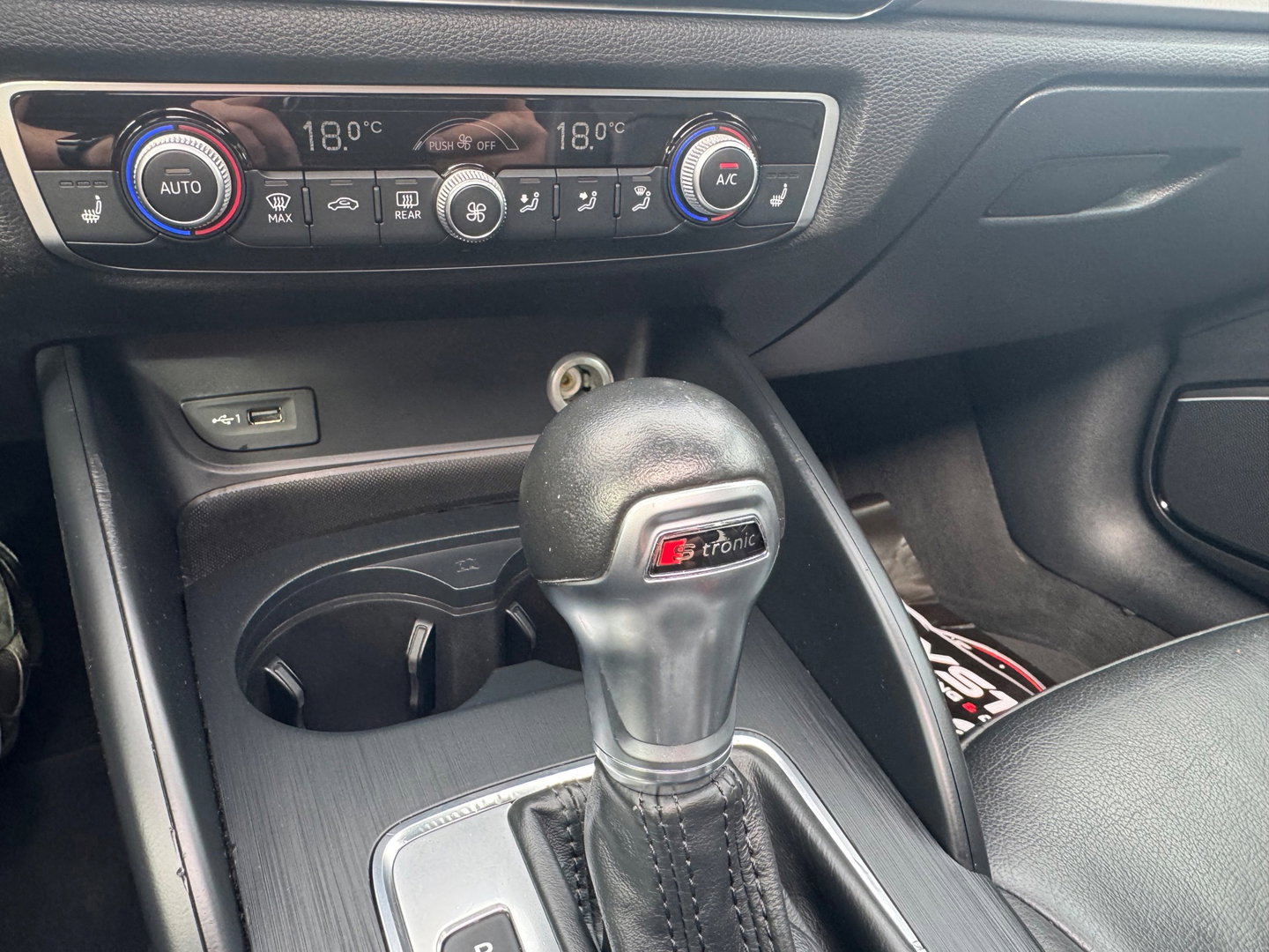 Audi A3 Sportback 35 TFSI Design S Tronic Panorama Leder Led