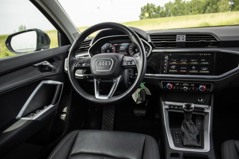 Audi Q3 Sportback 45 TFSI e Edition ADAPTIVE CRUISE  / CARPLAY / DEALER ONDERHOUDEN / AUTOMAAT