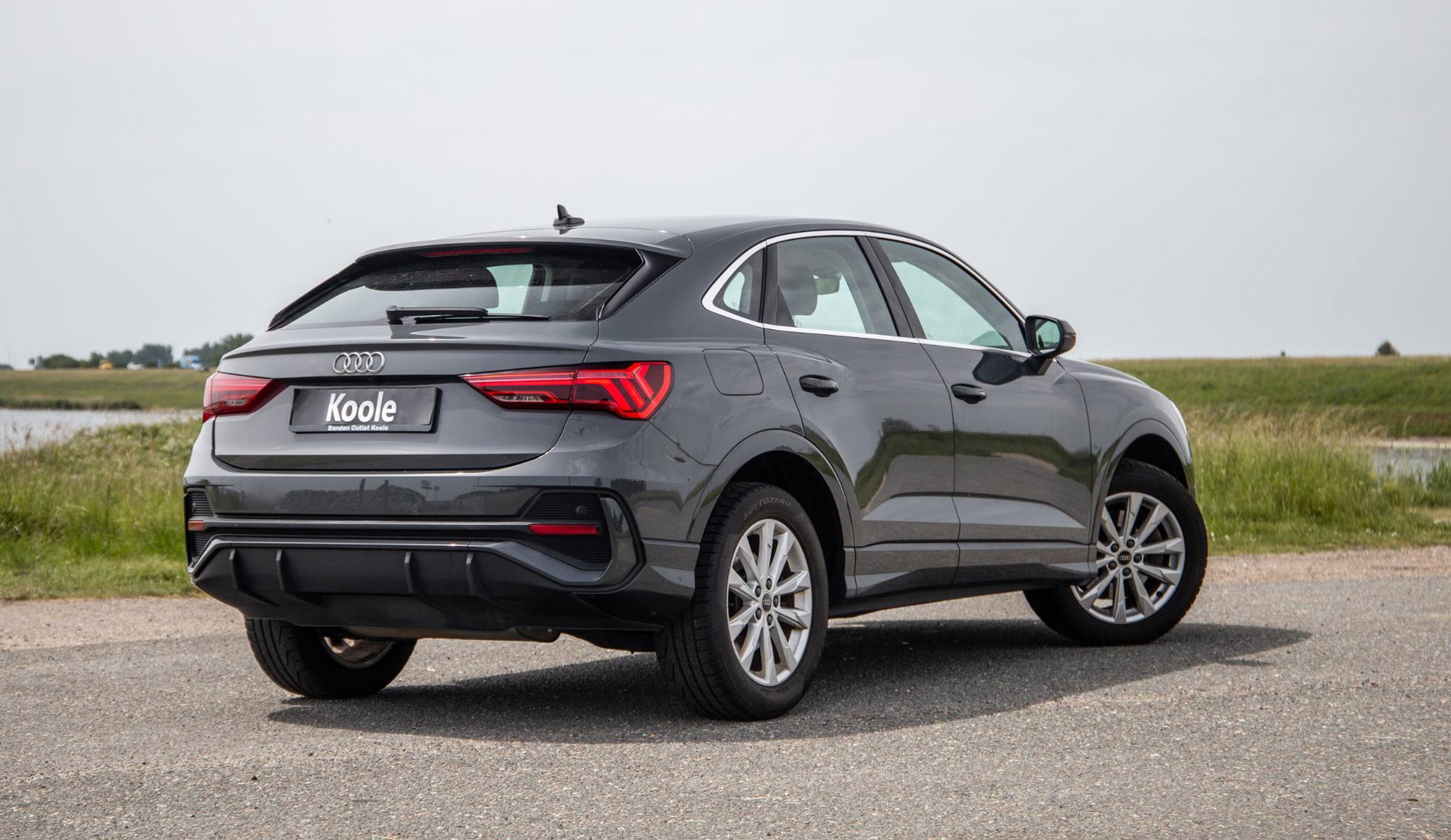 Audi Q3 Sportback 45 TFSI e Edition ADAPTIVE CRUISE  / CARPLAY / DEALER ONDERHOUDEN / AUTOMAAT