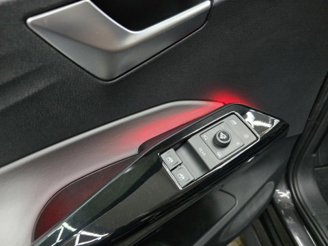 Volkswagen ID.3 First Max 58 kWh Panorama IQ Navi Clima Camera 20"LM