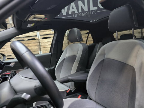 Volkswagen ID.3 First Max 58 kWh Panorama IQ Navi Clima Camera 20"LM