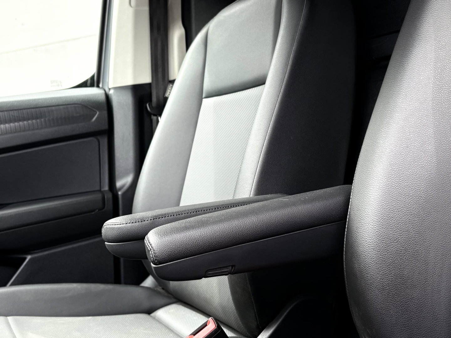 Volkswagen Caddy Cargo 2.0 TDI | CAMERA | AUT | LED | LEDER | SENSOREN VOOR + ACHTER