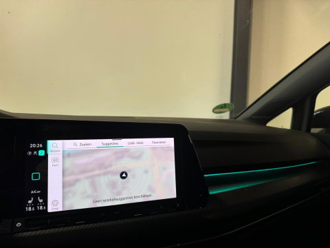 Volkswagen Golf 1.5 eTSI R-Line PANO KEYLESS CAM
