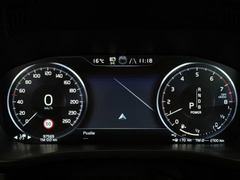 Volvo XC60 T8 408PK AWD / R-Design / LED