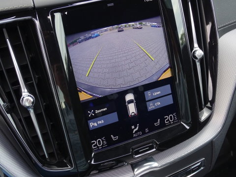Volvo XC60 T8 408PK AWD / R-Design / LED