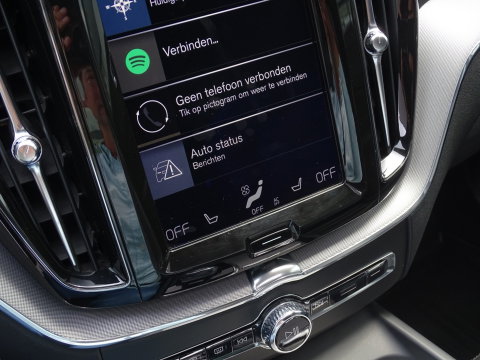 Volvo XC60 T8 408PK AWD / R-Design / LED
