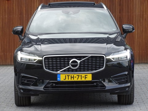 Volvo XC60 T8 408PK AWD / R-Design / LED