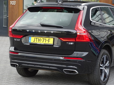 Volvo XC60 T8 408PK AWD / R-Design / LED