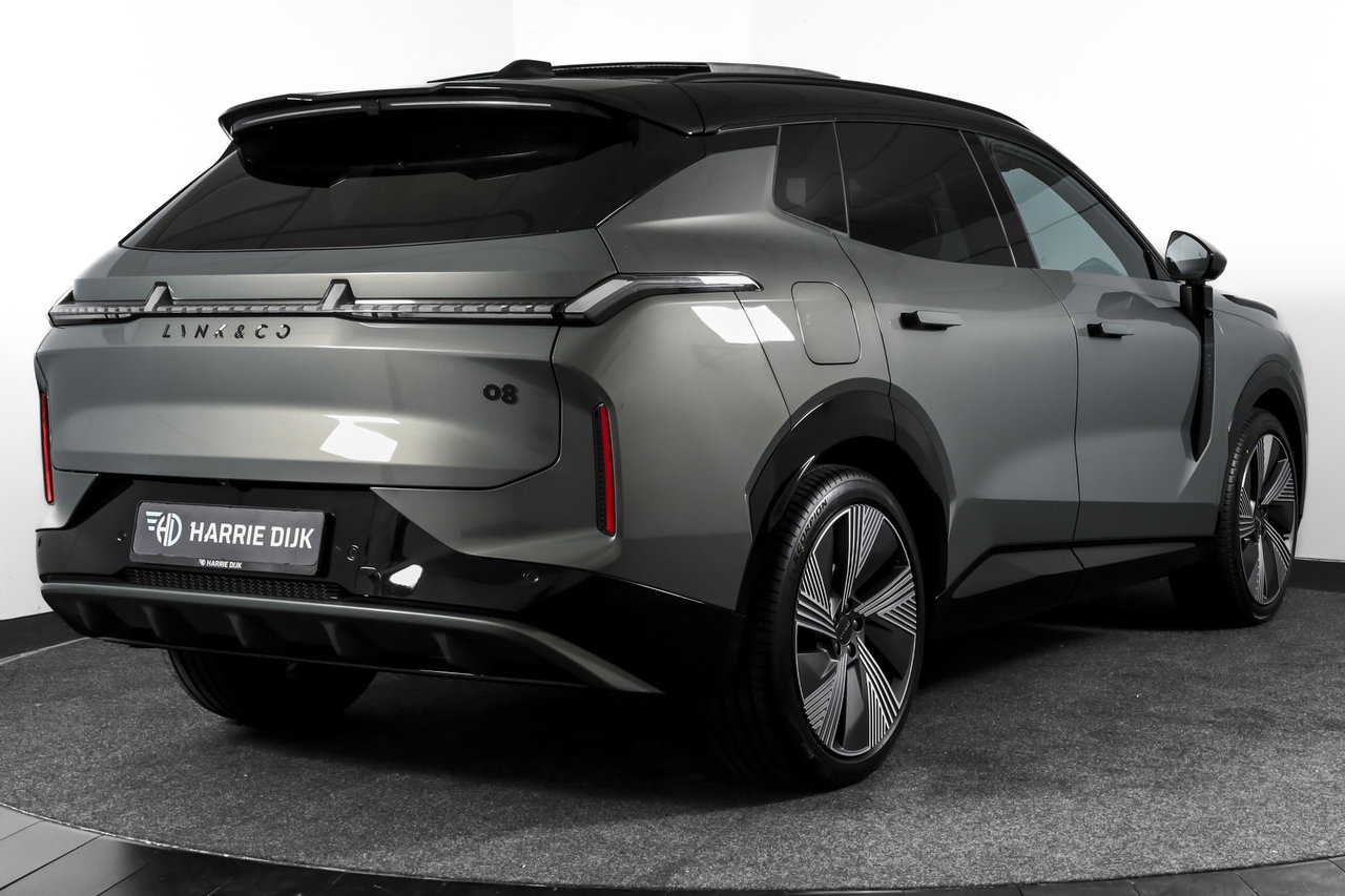 Lynk & Co 08