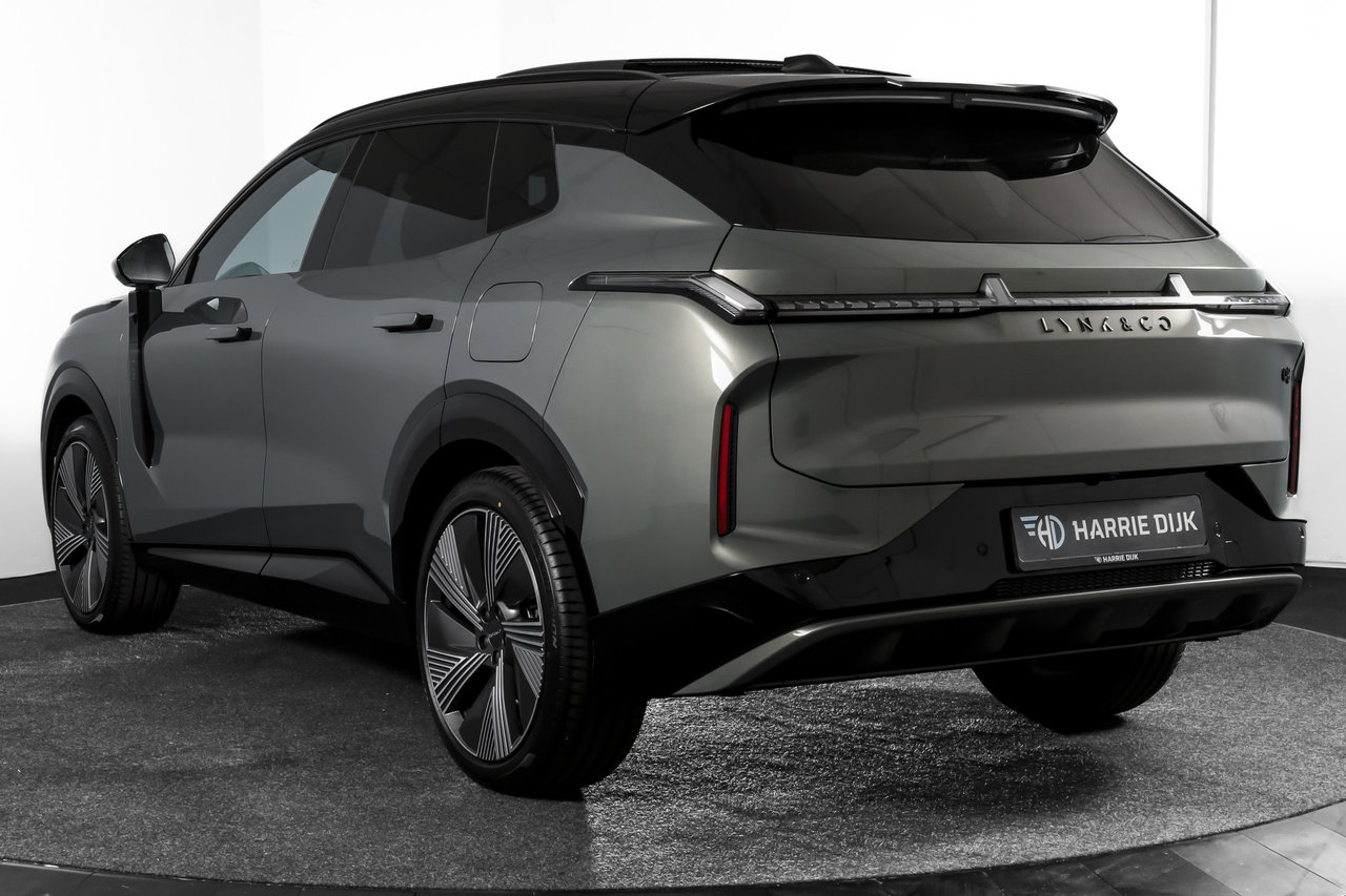 Lynk & Co 08