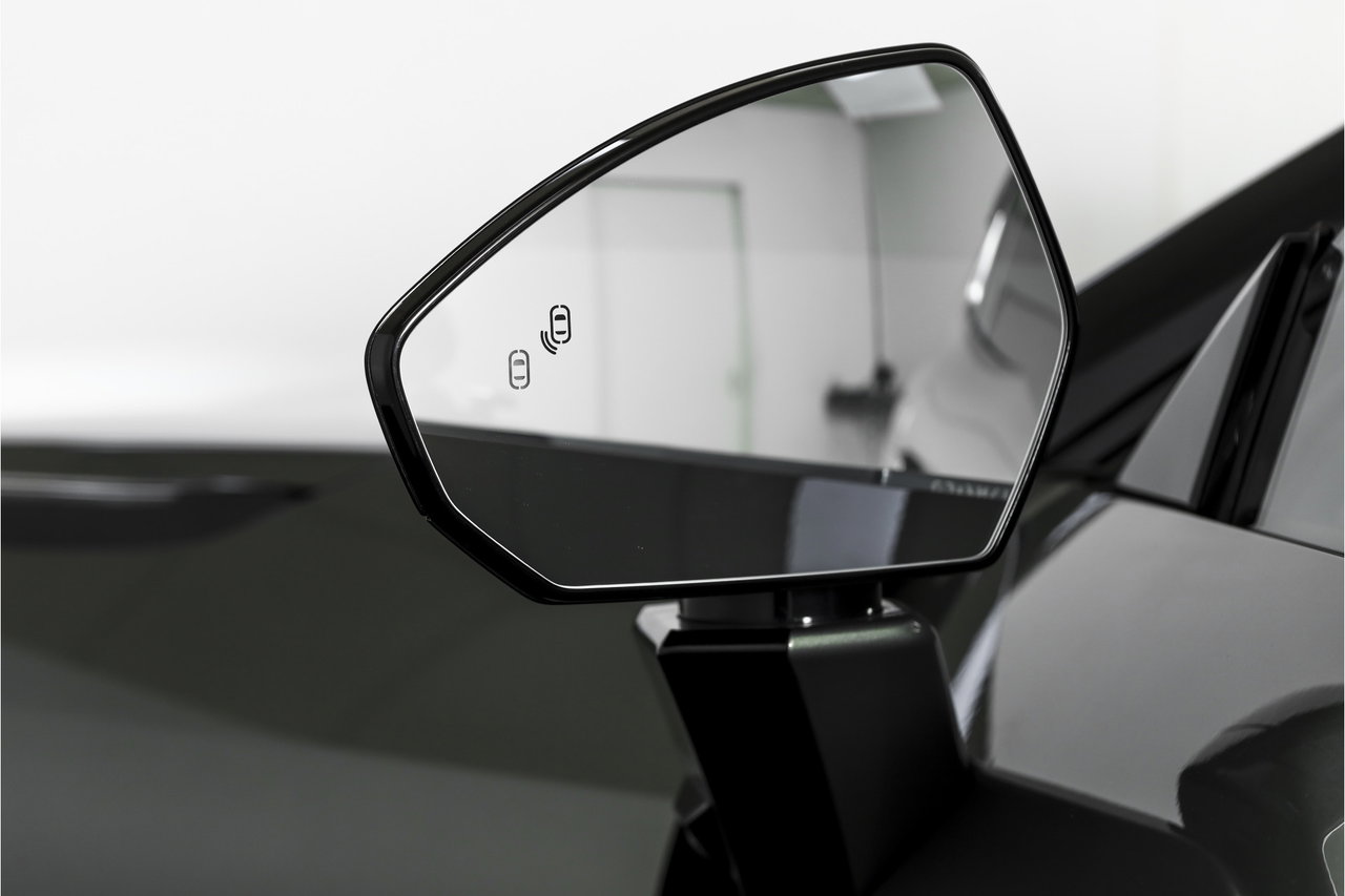 Lynk & Co 08