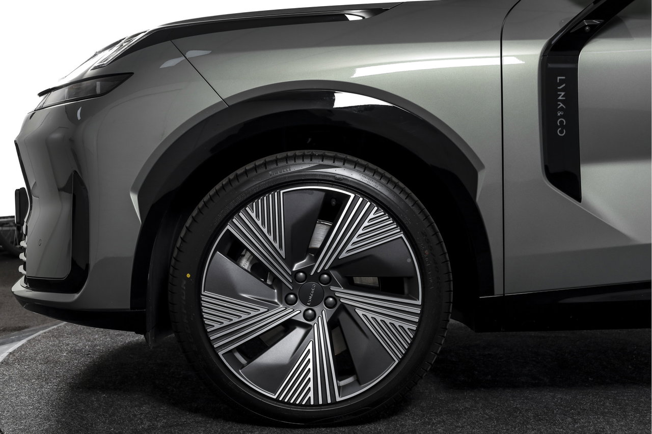 Lynk & Co 08