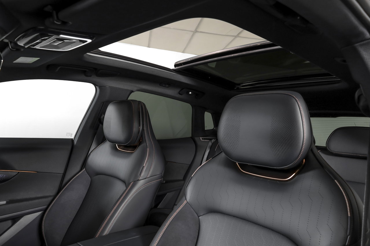Lynk & Co 08