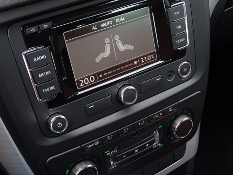 Škoda Yeti 1.4 TSI 123PK Elegance DSG / RNS / luxe pakket
